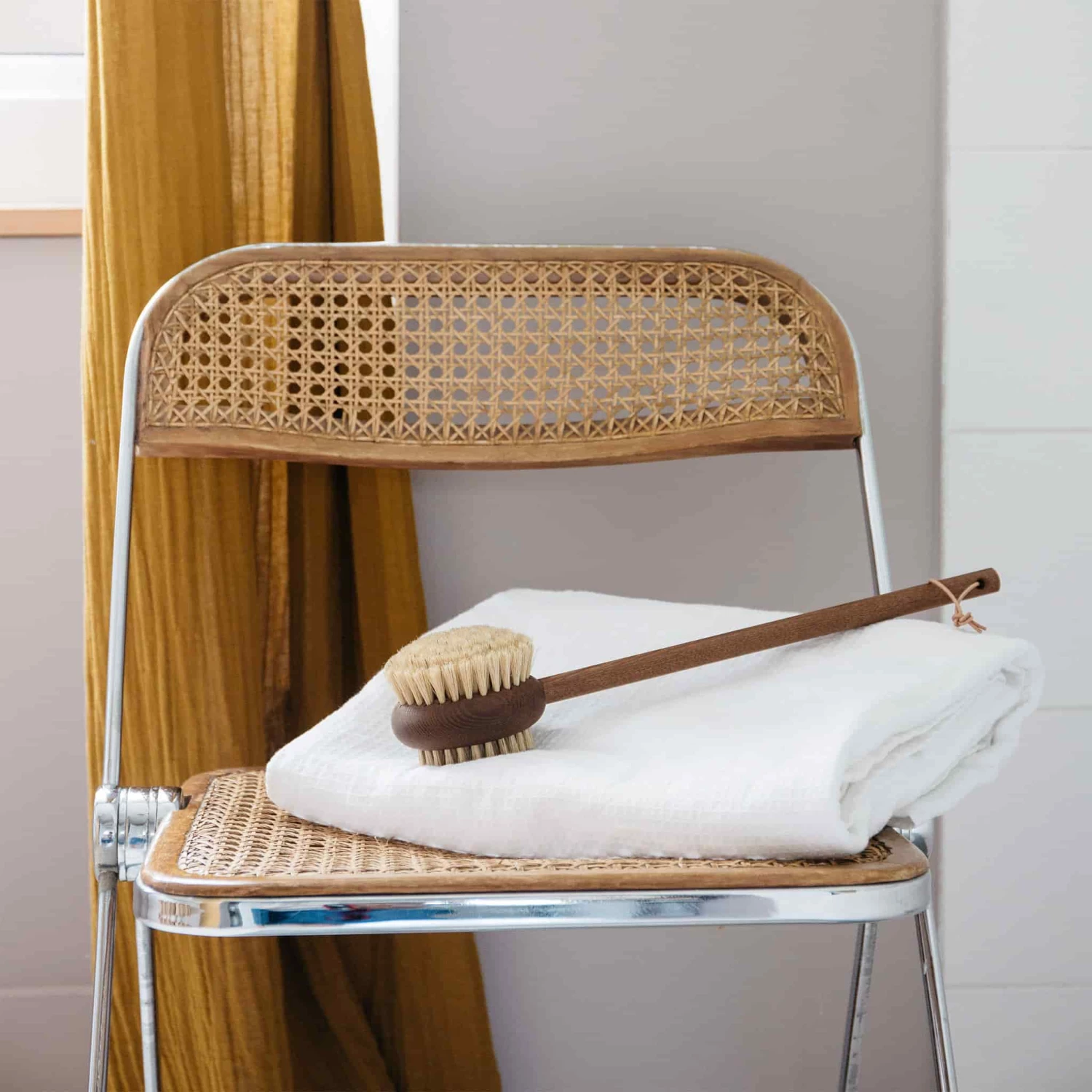 Andree Jardin Long Handled Back Brush - Ash Wood & Hog Bristle