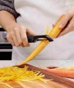 Oxo Good Grips Swivel Peeler Cookware