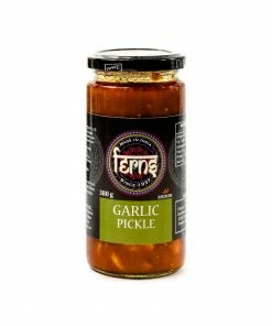Ferns' Garlic Pickle 380g Ingredients