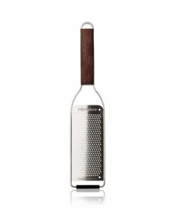 Cookware Master Series Walnut Microplane Gourmet Fine Grater